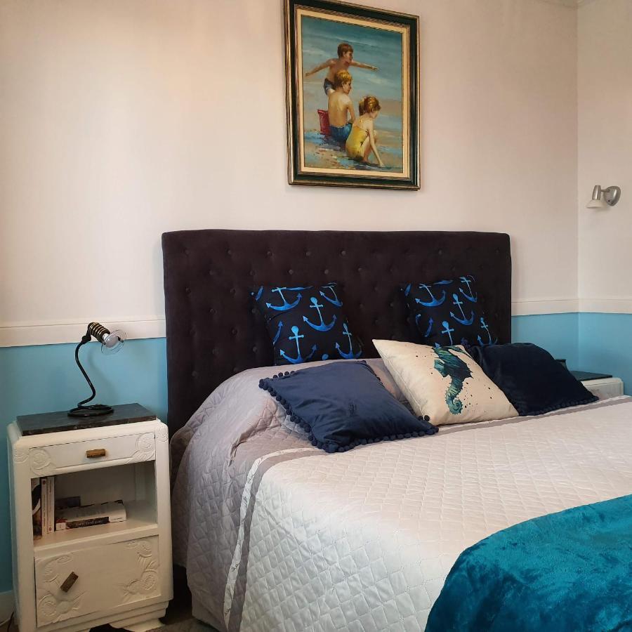 Le Petit Manoir Bed & Breakfast Vaux-sur-Mer Exterior photo